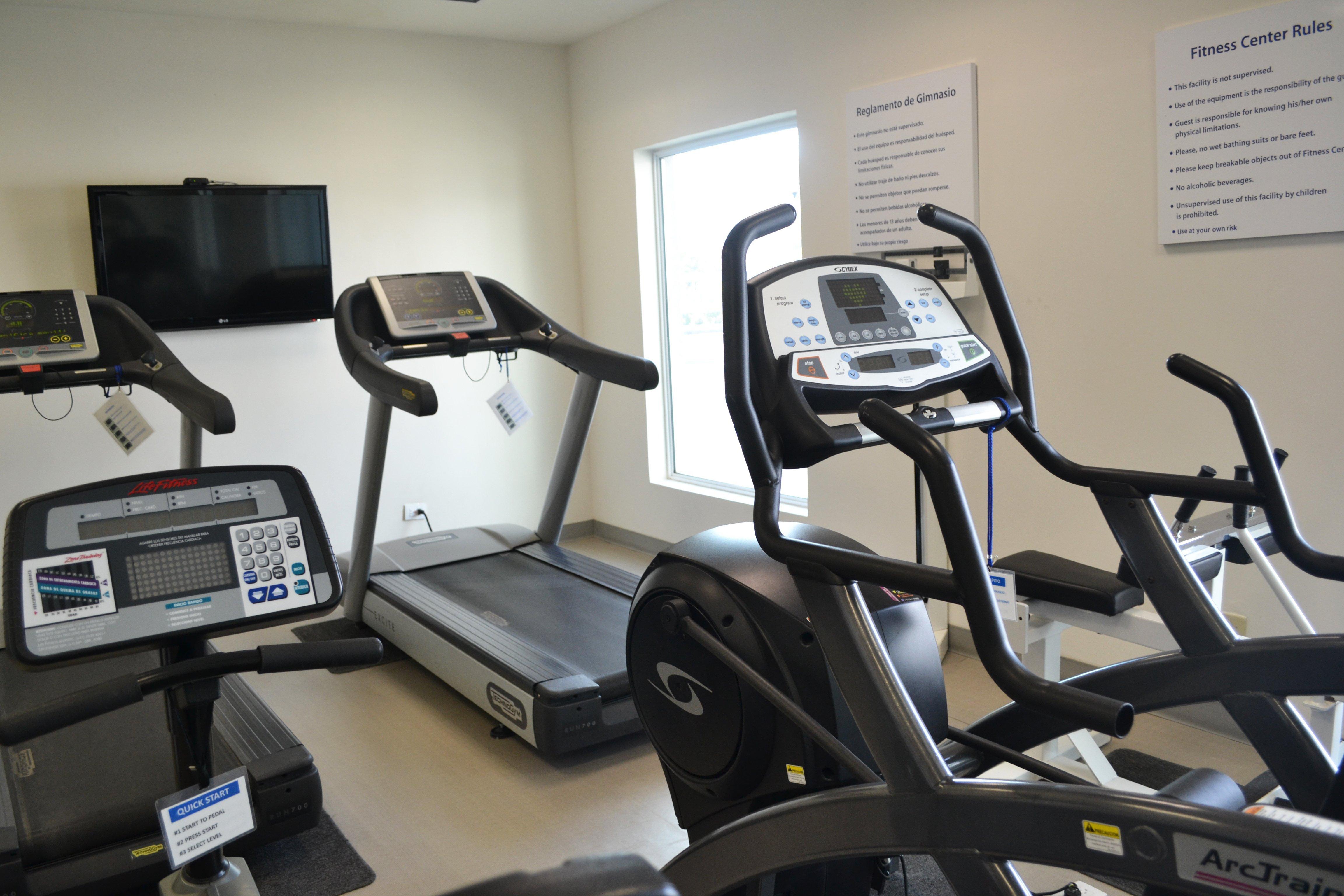 Holiday Inn Express Guaymas By Ihg Luaran gambar A typical gym